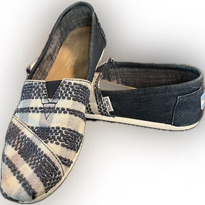TOMS Alpargata Denim Embroidered Loafer Blue & White Stripe 214A, size 7.5